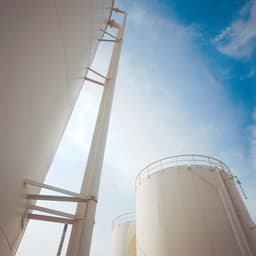 5ed3ea6327c00_7400blanco.jpg miniatura