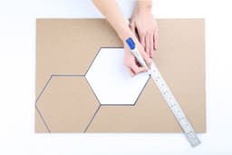 5fa02ef6a7025_corcho-uc2x9.jpg miniatura