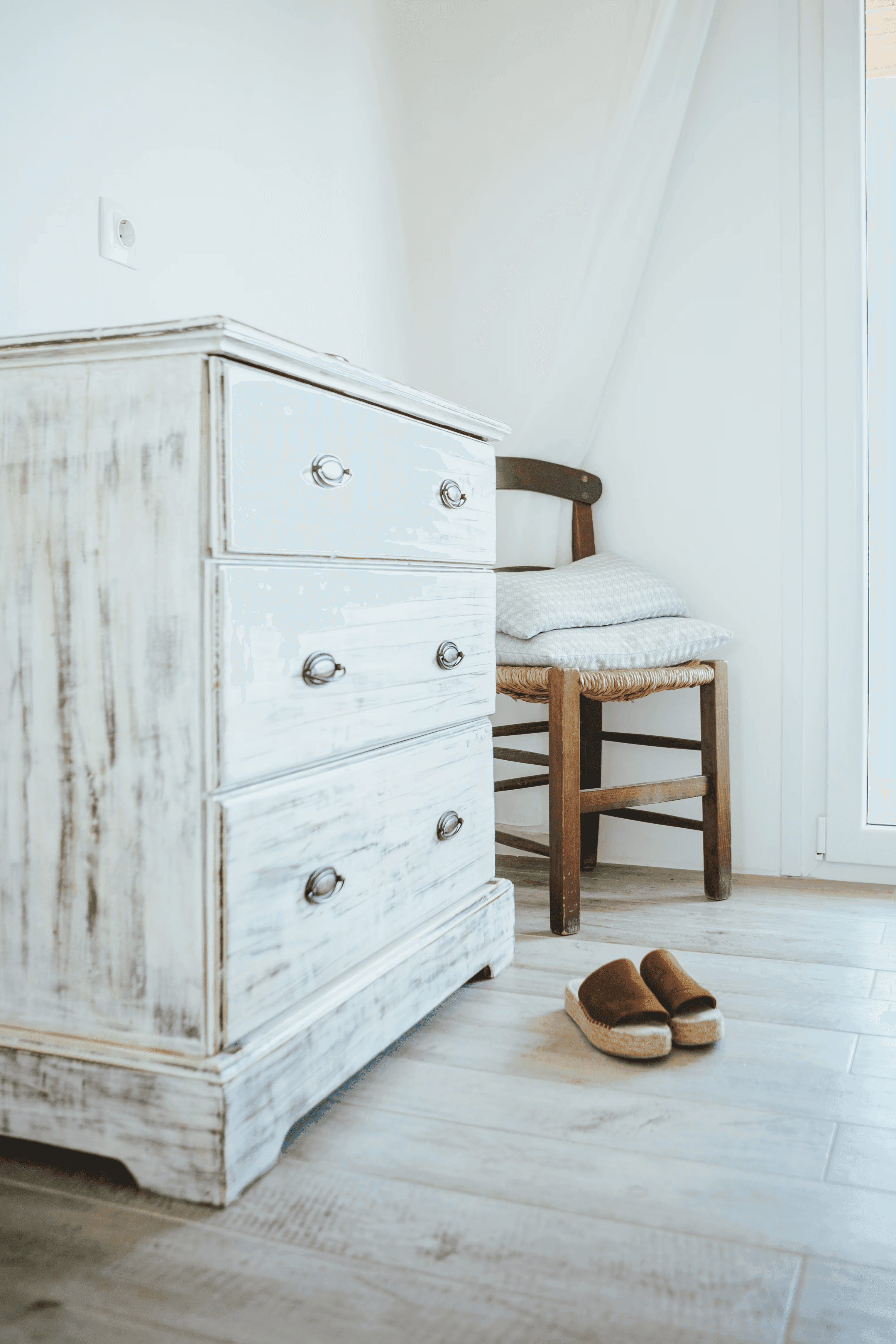 imagen de Cómo pintar un mueble vintage en casa