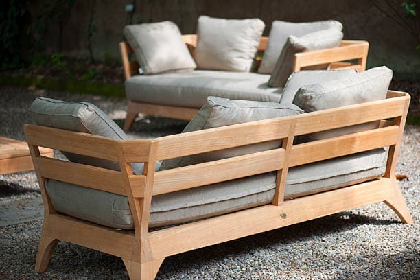 Imagen 5ebd541dd0827_varathanepoliuretanoexterior3.jpg