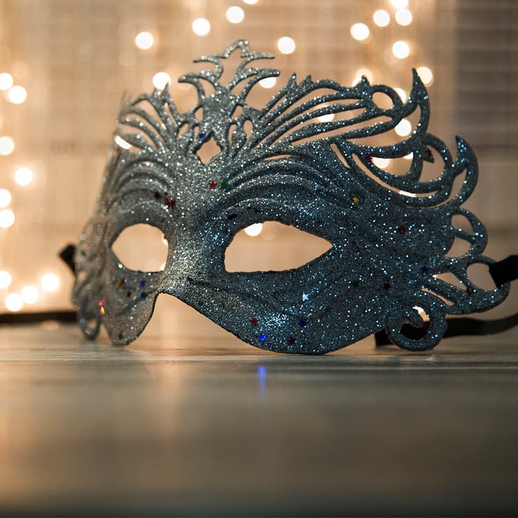 Imagen 5ed3e6c0ee691_glitter-plata-mascara.jpg