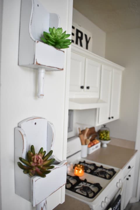 Imagen 5ed3e75e6002c_blogultracover2xblossomwhitesucculentholders.jpg